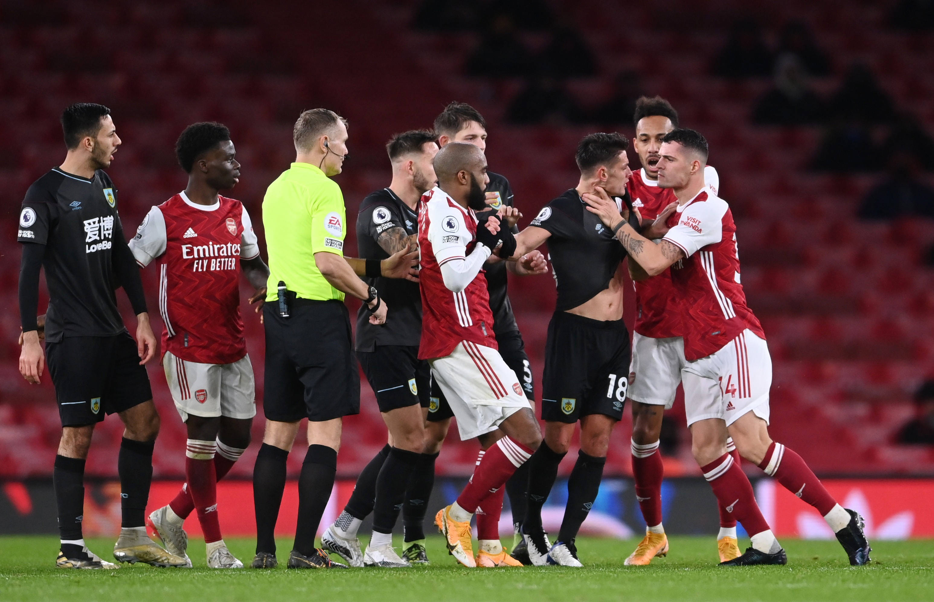 性和自信也 性和自信也